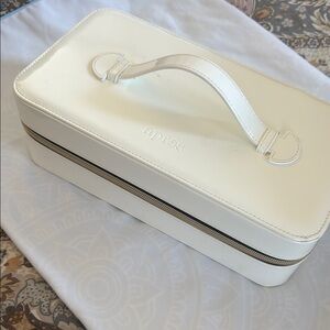 Aprés white makeup box
